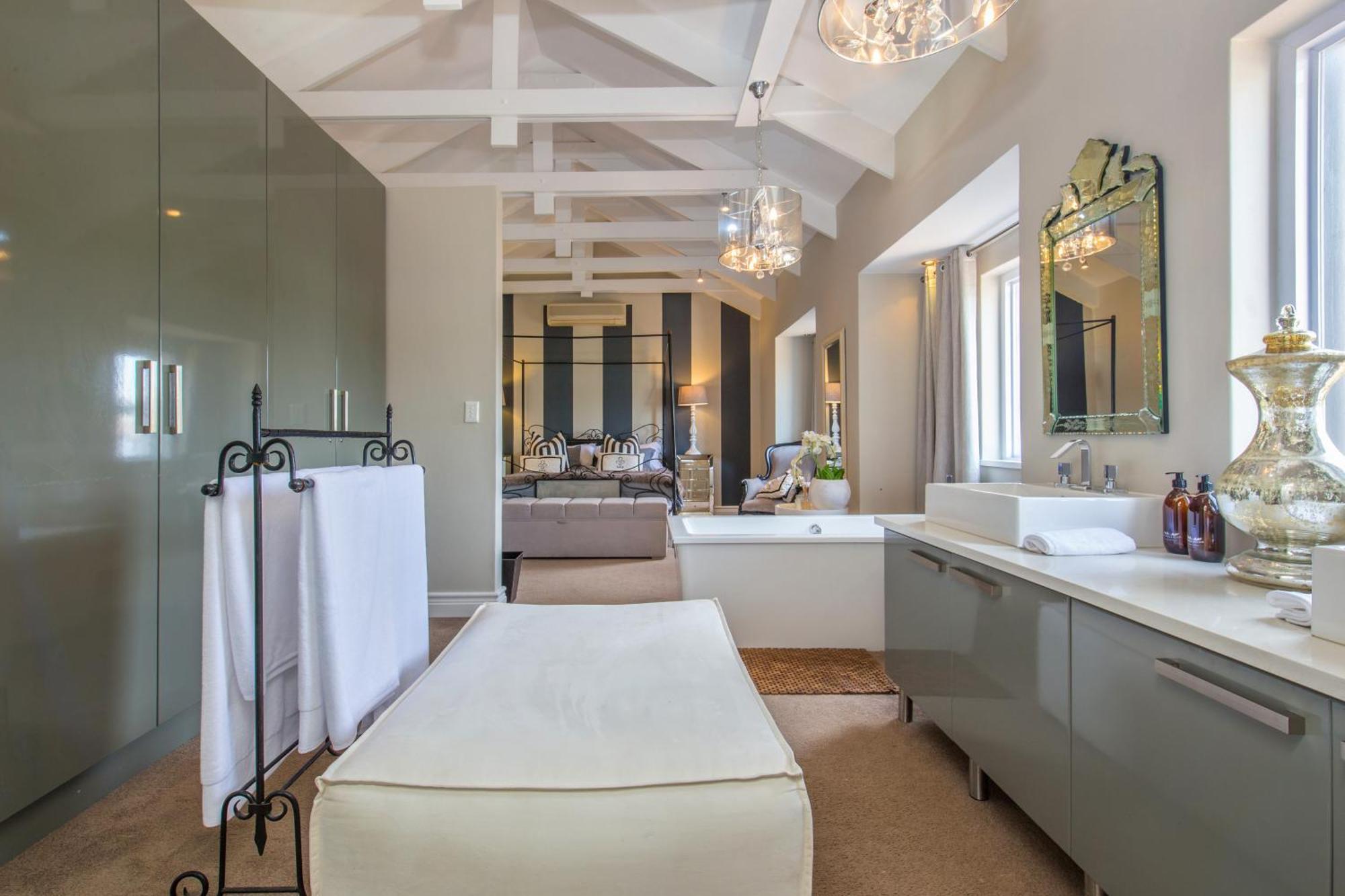 Thesen Harbour Town Apartments @ Beautiful Knysna Villas Room photo